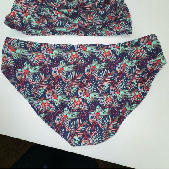 Bond Eye Two Piece Tankini Swim Top and Bottoms Size 6 - Picture 8 of 15